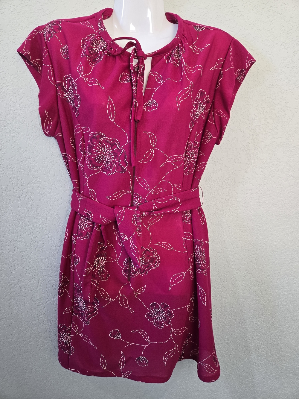 Vintage, Fuchsia Floral Tie-Neck Belted Dress